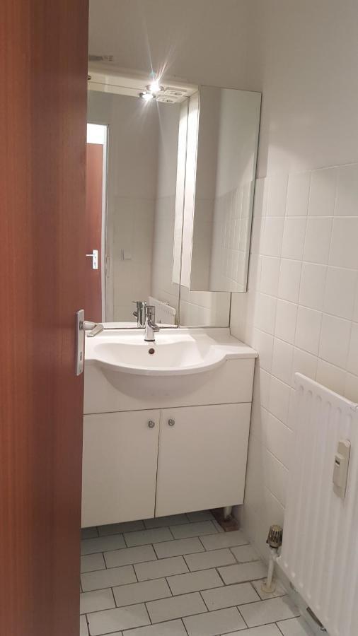Milbertshofen Z Balkonem Appartement München Buitenkant foto
